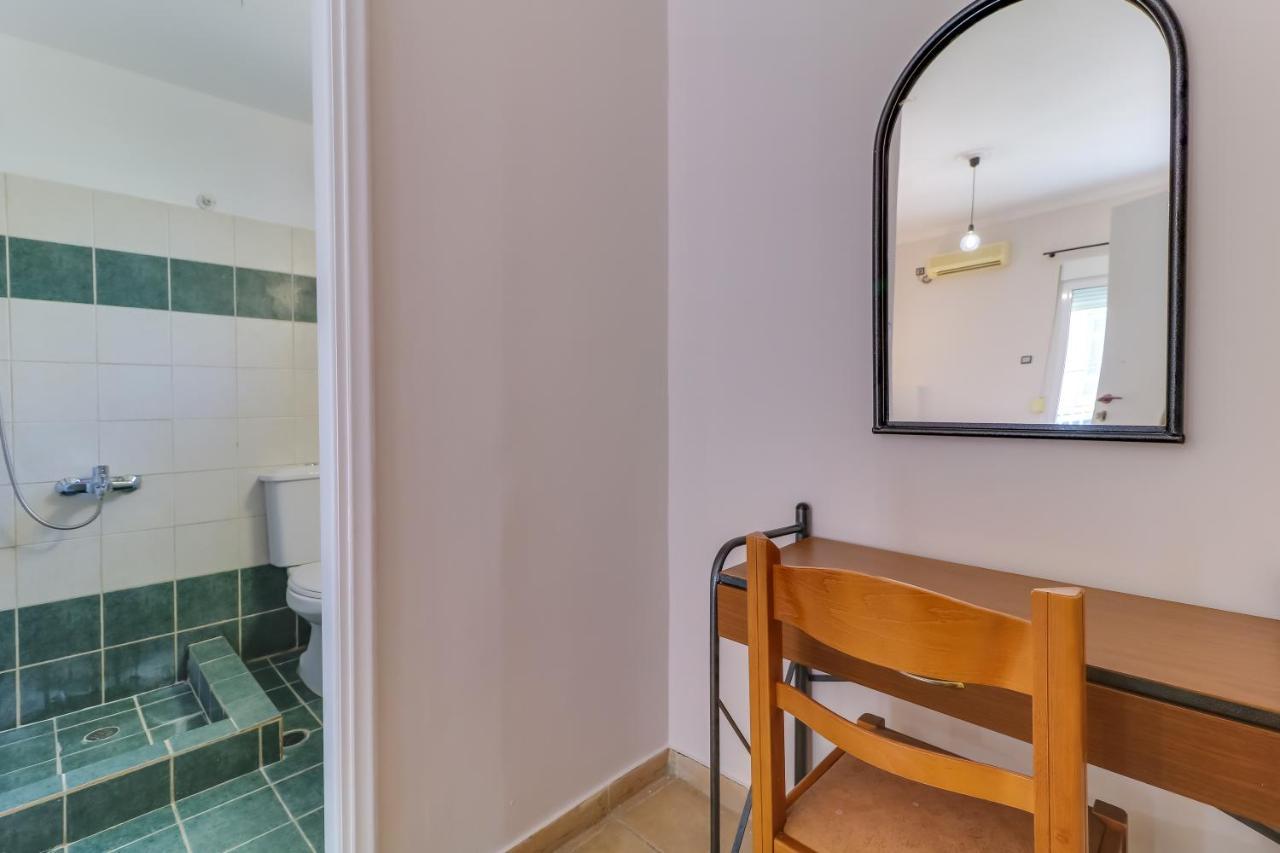 Hoteleros Dionysos Athens Athén Kültér fotó
